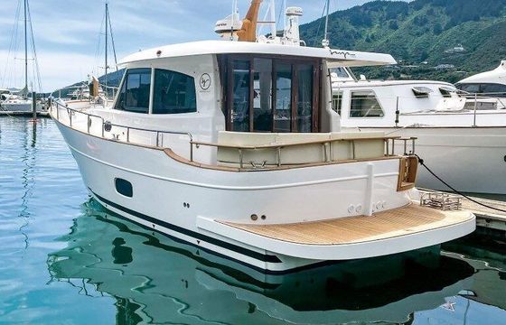 Motorboat SASGA YACHTS MENORQUIN 34 HT 540hp