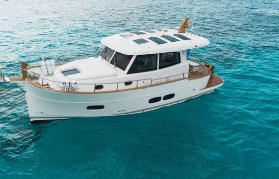 Motorboat SASGA YACHTS MENORQUIN 34 HT 540hp