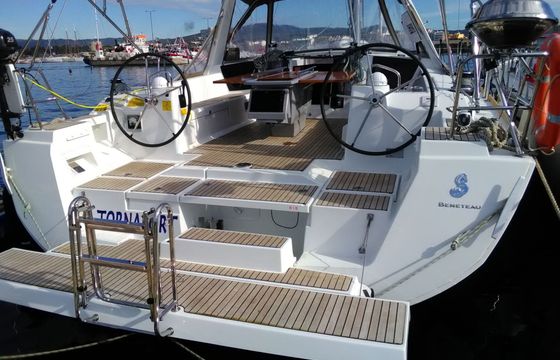 Sailboat Beneteau Oceanis 45 13.94m