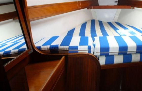 Sailboat West wind 35 11m