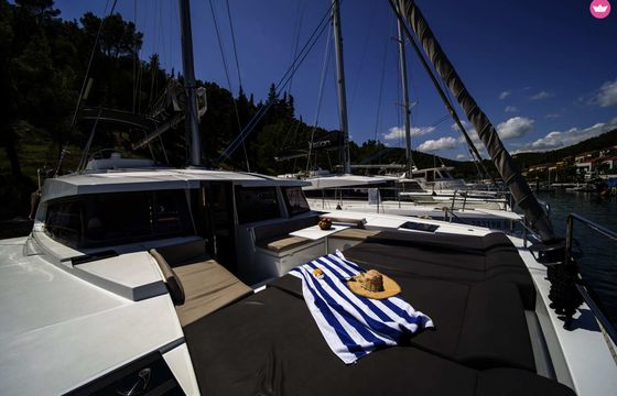 Catamaran Catana Group Bali 4.2 - 4 + 1 cab. 12m