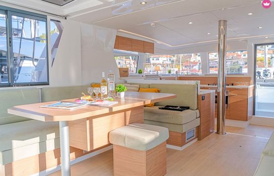 Catamaran Catana Group Bali 4.2 - 4 + 1 cab. 12m