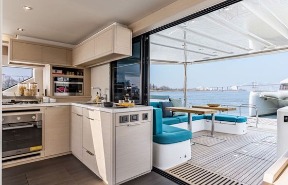 Catamaran Lagoon-Bénéteau Lagoon 55 - 4 cab. 16m