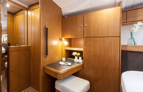 Sailboat Bavaria Cruiser 56 17.07m