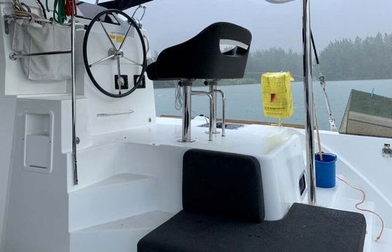 Catamaran LAGOON 40 11.74m