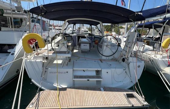 Sailboat Bénéteau Oceanis 41.1 12m