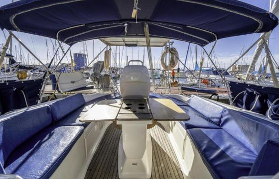 Sailboat Bavaria Cruiser 37 11.2m