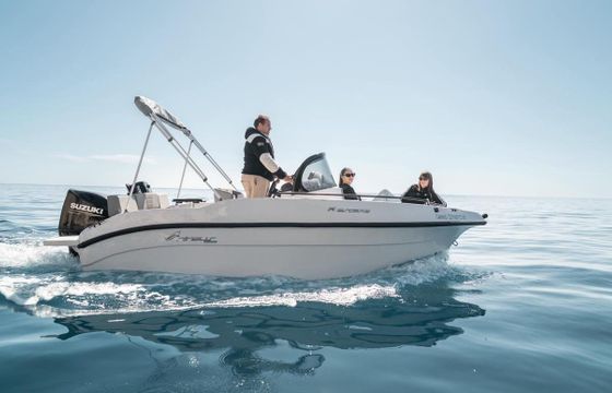 Motorboat Nireus Ω53 115hp