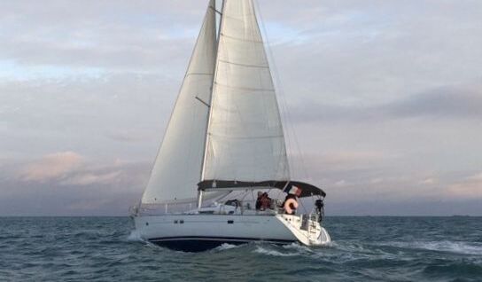 Sailboat Bénéteau Oceanis 423 Clipper 12.64m