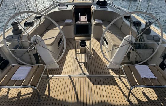 Sailboat Hanse 540 e 16.5m