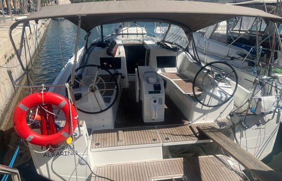 Sailboat Sun Odyssey 410 12m