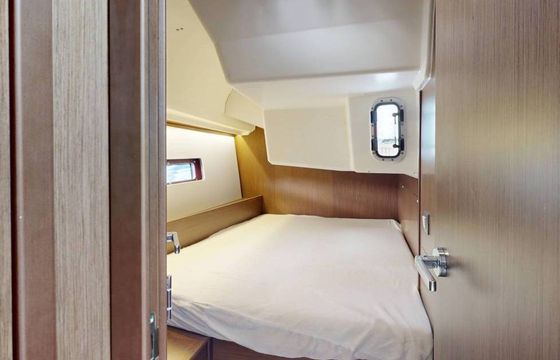 Sailboat Oceanis 40.1 12m