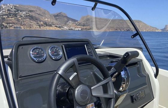 Motorboat Quicksilver Activ 605 Open 150hp