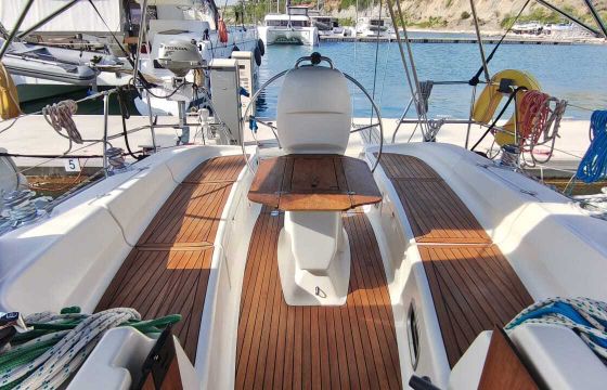 Sailboat Bavaria 38 cruiser 2009 11.5m