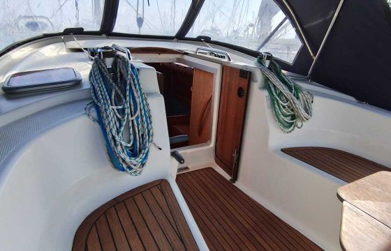 Sailboat Bavaria 38 cruiser 2009 11.5m