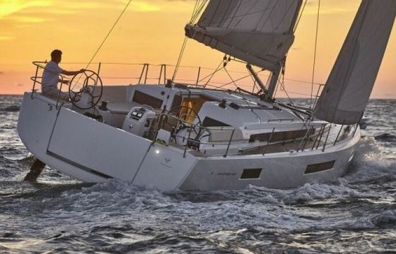 Sailboat SUN ODYSSEY 440 14m