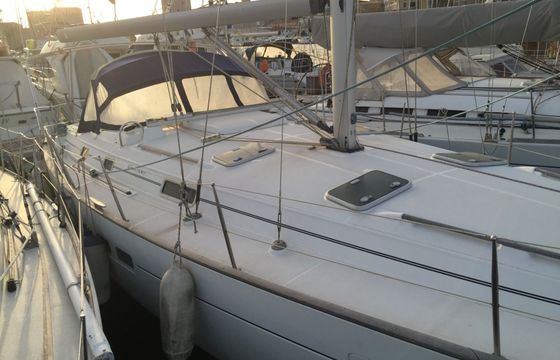 Sailboat BENETEAU 411 12.7m