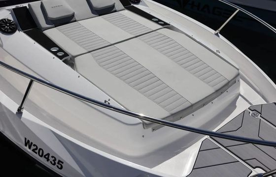Motorboat KARNIC SL 902 400hp