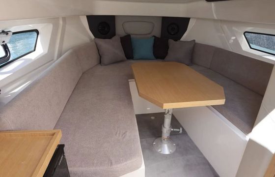 Motorboat KARNIC SL 902 400hp