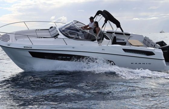 Motorboat KARNIC SL 902 400hp