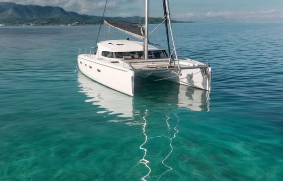 Catamaran Bavaria Nautech 441 14m