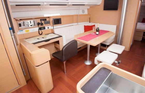 Sailboat BENETEAU FIRST 45 14.07m