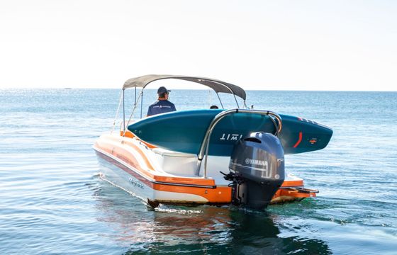 Motorboat Bryant Sportabout 150hp