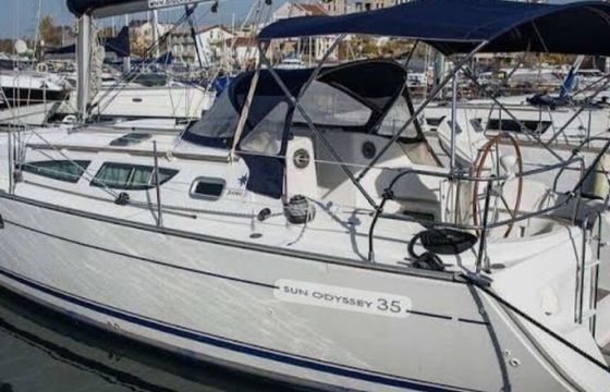 Sailboat Jeanneau Sun Odyssey 35 10.8m