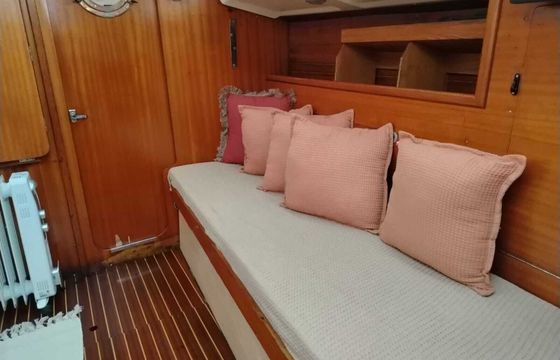 Sailboat Dufour 2800 8.2m