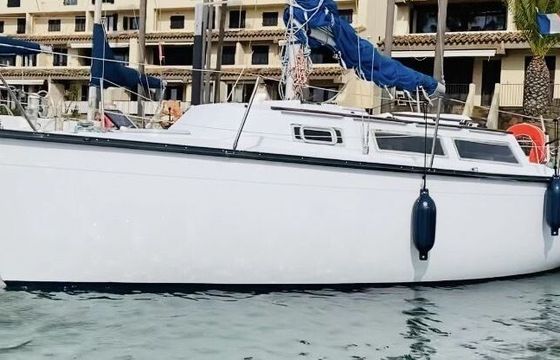 Sailboat Dufour 2800 8.2m