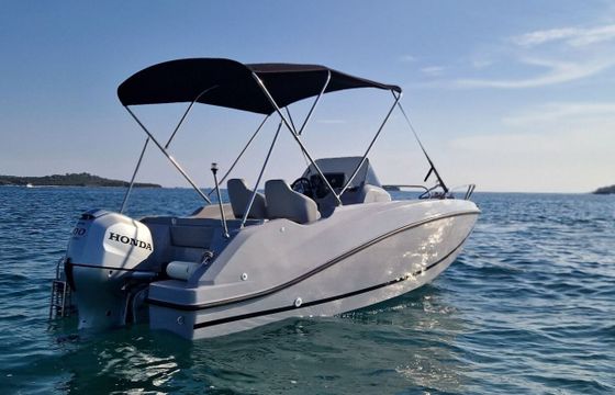 Motorboat SPORT - MARE D.O.O., PULA Quicksilver 555 activ open