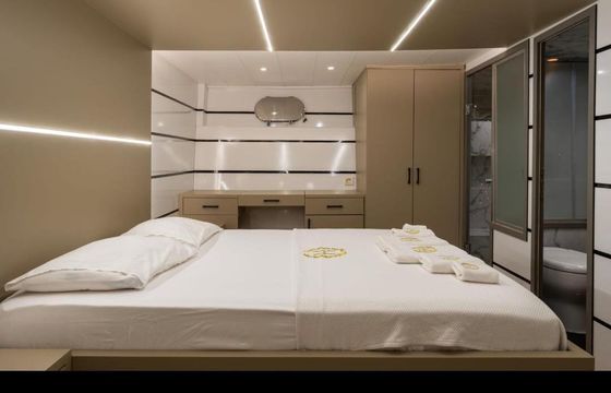 Motor yacht 2009 2025