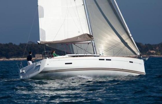 Sailboat Jeanneau Sun Odyssey 439 Performance 12.99m