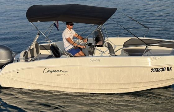 Motorboat Cayman Yacht 585 130hp