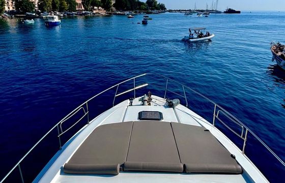Motorboat Alpa 52 fly 1400hp