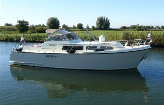 Houseboat Delos Cruiser 1100 50hp