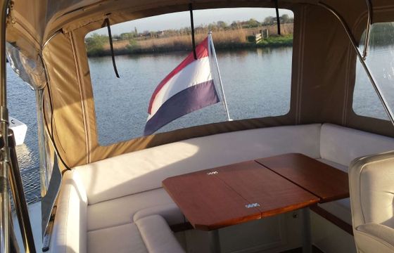 Houseboat Delos Cruiser 1100 50hp