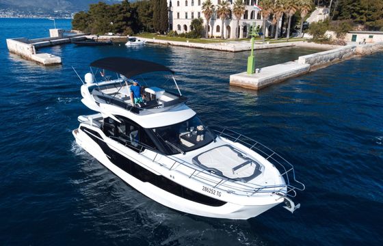 Motor yacht Galeon 440 Fly 960hp