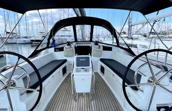 Sailboat Sun Odyssey 449 13.76m