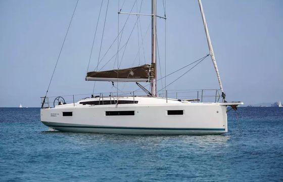 Sailboat Jeanneau Sun odyssey 410 12.28m