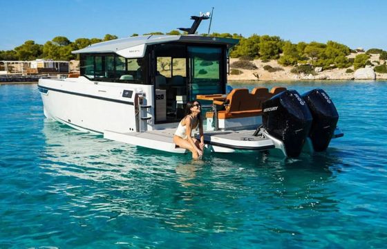 Motorboat Saxdor 320 GTC 450hp