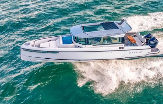 Motorboat Saxdor 320 GTC 450hp