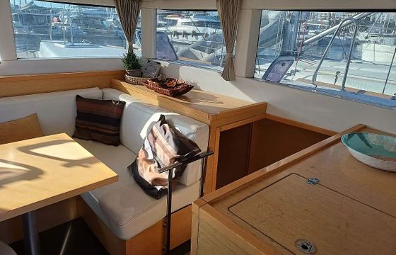 Catamaran Lagoon 39 11.8m