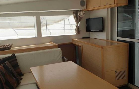 Catamaran Lagoon 39 11.8m