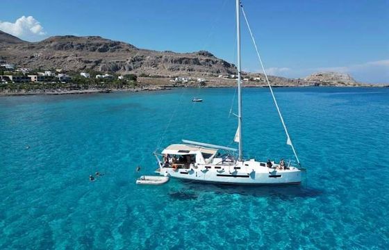 Sailboat Jeanneau Sunloft 47 16m