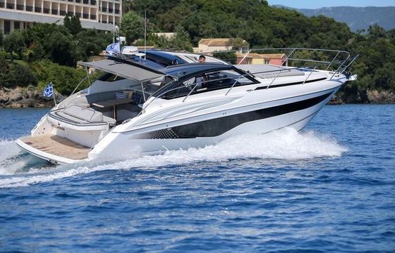 Motor yacht Princess V40 760hp