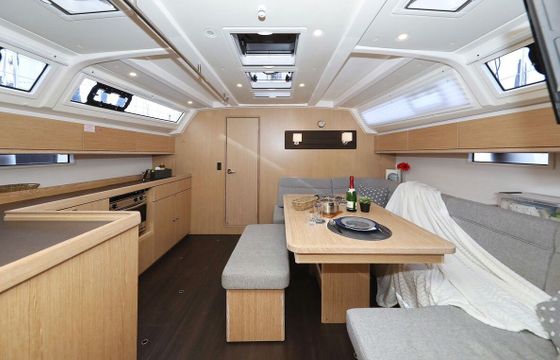 Sailboat Bavaria Yachtbau Bavaria Cruiser 46 - 4 cab. 14m