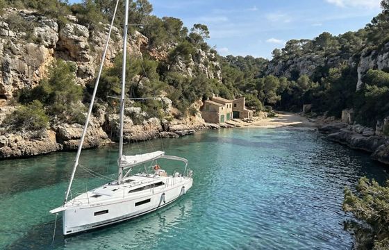 Sailboat Beneteau Oceanis 37.1 11.93m