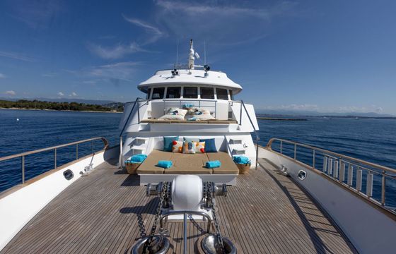 Motor yacht Cheoy Lee 35 2000hp