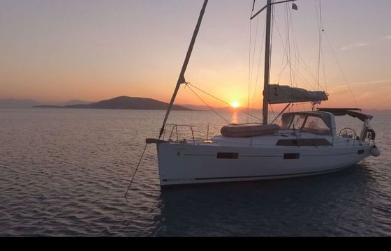 Sailboat Beneteau Oceanis 41.1 12.01m